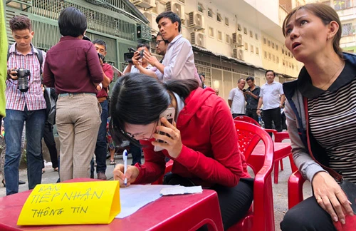 Chung cư giữa Sài Gòn nghiêng, khẩn cấp di dời hàng trăm người dân