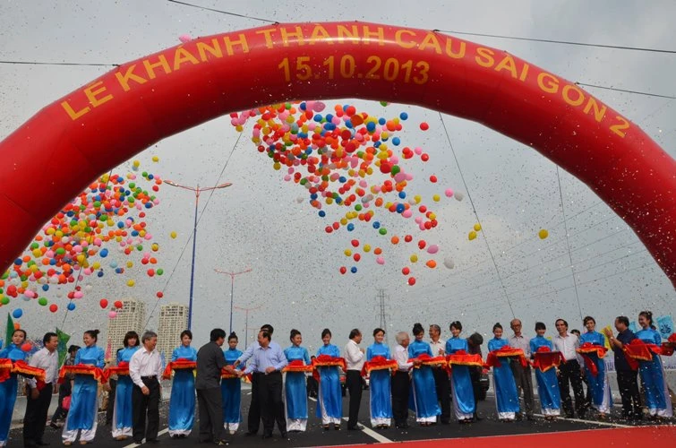 Cận cảnh thông xe cầu Sài Gòn 2