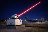 Anh muốn triển khai vũ khí laser cho toàn bộ lực lượng vũ trang