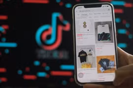 [VIDEO] TikTok Shop tăng phí từ 3/8: Mall chịu phí gần 30% mỗi đơn hàng