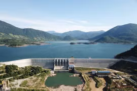 Dự án LNG Cà Ná cùng các nhà máy thủy điện tích năng Bác Ái, Phước Hòa đang được tỉnh Khánh Hòa tập trung tháo gỡ khó khăn về thủ tục đầu tư và mặt bằng.