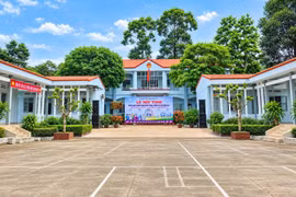 Xã Phú Lâm.