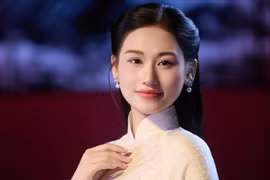 Lê Minh Ngọc tiết lộ áp lực khi đóng phim ca nhạc “Lá thư gửi tương lai”