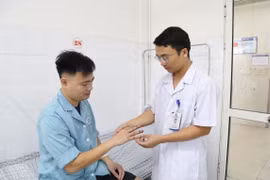 Hồi sinh bàn tay cho người bệnh có nguy cơ phải tháo khớp ngón tay