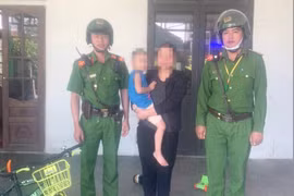 Công an Quảng Trị giúp bé trai 3 tuổi bị lạc tìm được người thân