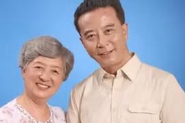 Cặp đôi U90 ly hôn 8 năm rồi tái hôn, lý do gây bất ngờ