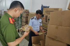 Phát hiện 600 bánh trung thu nhập lậu ở Hà Nội