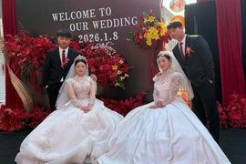 Chị em song sinh lấy anh em sinh đôi, tiết lộ điều thú vị 