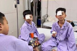 Báo động nhiều người nguy cơ mất thị lực vĩnh viễn do pháo nổ