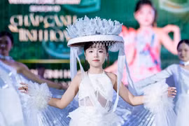 150 mẫu nhí tỏa sáng trên sân khấu Vietnam Iconic Runway Season 10