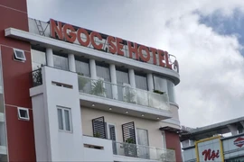 Tạm giữ hình sự 3 đối tượng môi giới mại dâm tại khách sạn Ngọc Sê