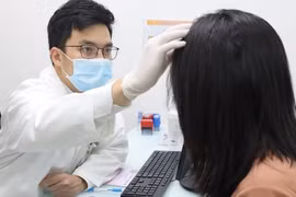 Da sần sùi, mũi sư tử... do trứng cá đỏ