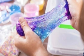30 phút chơi slime, bé trai bị phù mạch nghiêm trọng