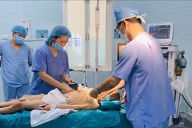 Bệnh nhi 10 tuổi thoát khỏi nguy hiểm sau chấn thương sọ não 