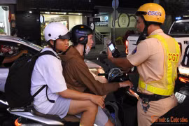 Hạn chế xe cá nhân, nhiều tuyến đường TP HCM tạm cấm tối 2/9