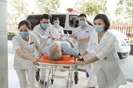 Sử dụng rượu thuốc bồi bổ sức khỏe, nhiều người gặp hại