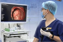 Phát hiện u thần kinh nội tiết trực tràng nhờ nội soi 