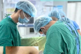 Tái tạo tuyến vú sau ung thư bằng vạt cơ lưng rộng