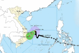 Bão số 15 suy yếu dần, cảnh báo sóng lớn 