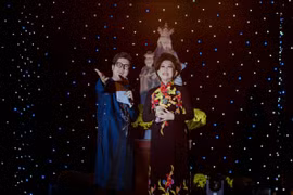 Hành động ý nghĩa của danh ca Giao Linh, đạo diễn Jos Tuấn Dũng dịp cuối năm