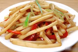 Loại rau dân dã được mệnh danh 'mầm trường thọ', protein gấp 8 lần sữa