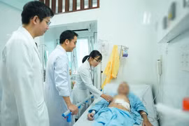Bệnh nhân thủng dạ dày nguy kịch thoát chết sau 3 tháng điều trị 