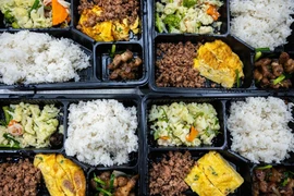 Cơm nóng, nơi ở miễn phí cho gia đình nạn nhân vụ lật tàu