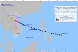 Bão số 10 Bualoi đang trên đất liền Nghệ An – Hà Tĩnh, sức gió giật cấp 11