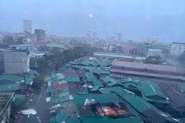 Thủ tướng yêu cầu khẩn trương ứng phó nguy cơ lũ quét, ngập lụt sau bão số 10