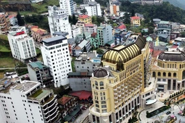 Đi chơi Tam Đảo, 2 cô gái bị uy hiếp cưỡng đoạt tài sản, xâm hại 