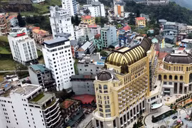 Đi chơi Tam Đảo, 2 cô gái bị uy hiếp cưỡng đoạt tài sản, xâm hại 