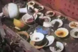 Kinh ngạc chiếc bàn tiệc nghìn năm tuổi trong lăng mộ 