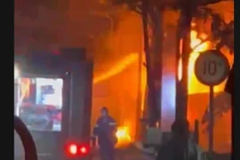 Cháy nhà trong hẻm ở TP HCM lúc rạng sáng, 3 mẹ con tử vong