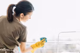 Đổi giúp việc 7 lần mới ưng, chủ nhà tức giận vì hành động của anh hàng xóm