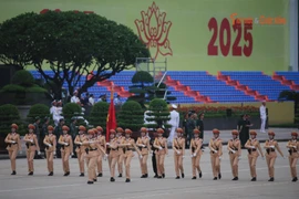 Hình ảnh đầu tiên đoàn diễu binh A80 trên Quảng trường Ba Đình