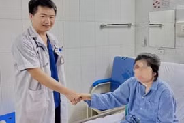 Lọc máu thay huyết tương cứu bệnh nhân nhược cơ nguy kịch