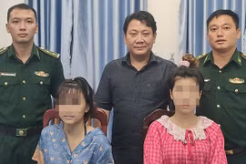 Giải cứu hai bé gái 14 tuổi bị lừa bán sang Campuchia 