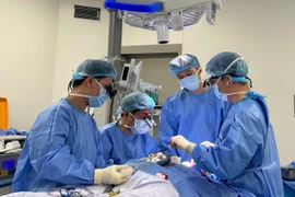 Phẫu thuật thành công tái tạo lưỡi cho bệnh nhân ung thư giai đoạn muộn