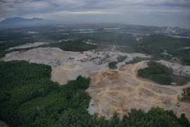 Tài xế bị đá vùi lấp tử vong tại mỏ đá ở Quảng Ngãi