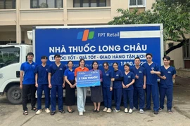 Hàng ngàn người dân miền Trung được Long Châu tiêm miễn phí vắc xin uốn ván 