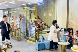 Thẩm mỹ NewKumho liên tục sai phạm, cần xử nghiêm?