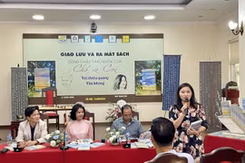 'Dòng chảy tâm ngôn của cha và con' trong hai tập thơ vừa ra mắt