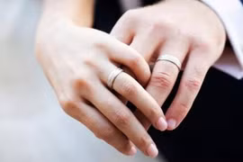 Ngã ngửa khi thông gia là… người yêu cũ