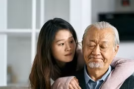 Con rất sợ, đây là mùa Vu Lan cuối cùng được ở bên bố