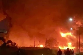 Cháy lớn tại xưởng sản xuất đèn cầy ở Tây Ninh