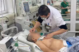 Từ vết trầy xước nhỏ, chàng trai 19 tuổi co cứng hàm vì uốn ván