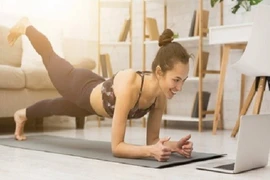 Cẩn thận khi tập thể dục theo hướng dẫn trên mạng
