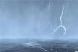 Áp thấp nhiệt đới có khả năng mạnh lên thành bão đi vào Biển Đông