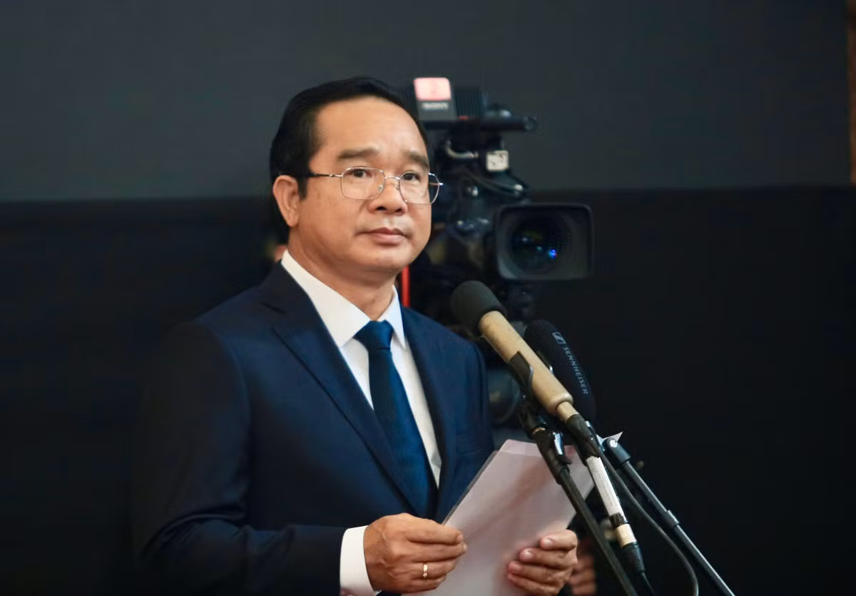 Tại buổi lễ, đồng chí Nguyễn Văn Được – Chủ tịch UBND TP HCM, cho biết, lễ tang nguyên Chủ tịch nước Trần Đức Lương đã nhận được sự quan tâm sâu sắc và tình cảm tiếc thương vô hạn từ các đồng chí lãnh đạo, nguyên lãnh đạo cùng nhân dân cả nước. Riêng tại Hội trường Thống Nhất, đã có 428 đoàn với hơn 3.000 lượt người đến viếng và chia buồn cùng gia quyến.