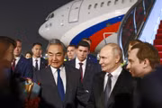 Hình ảnh Tổng thống Putin đến Bắc Kinh, bắt đầu chuyến thăm Trung Quốc